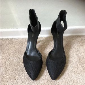 Woman’s shoes
